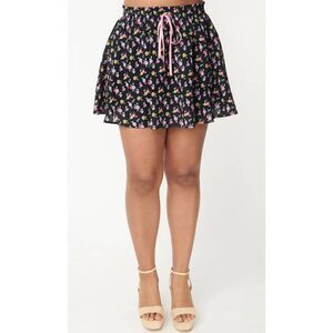 Unique Vintage Ditsy Floral Daryl Skort Black